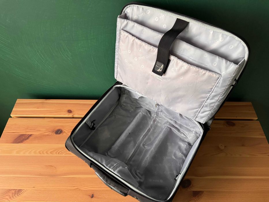 Trolley Port Design 15.6" Hanoi - Preto