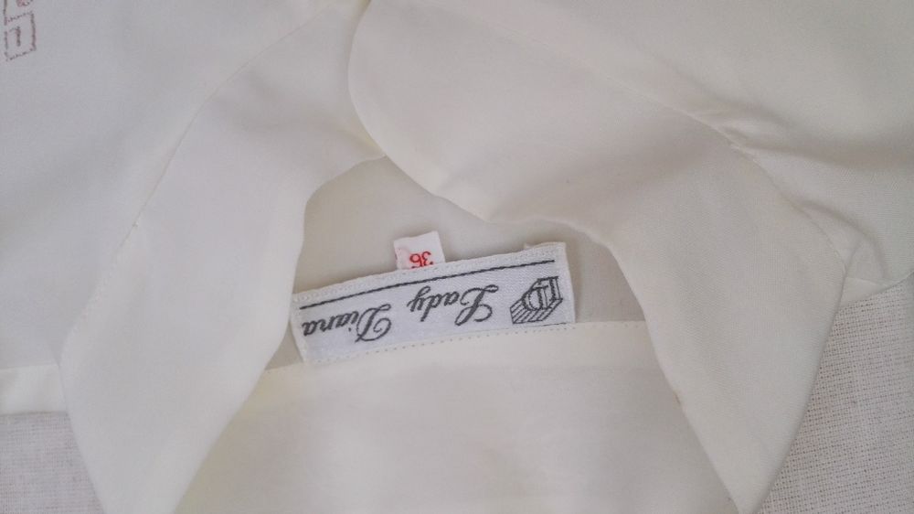 Conjunto roupão e pijama em seda bordado