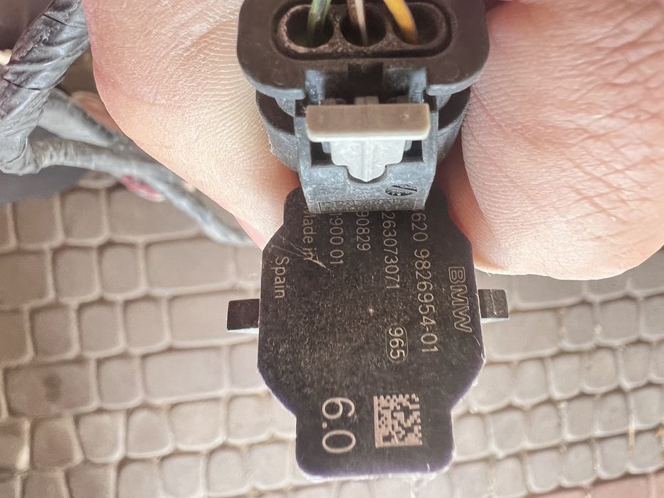 BMW ix3 G08/ x3 g01 камера 360 в передню решітку. Партроніки .