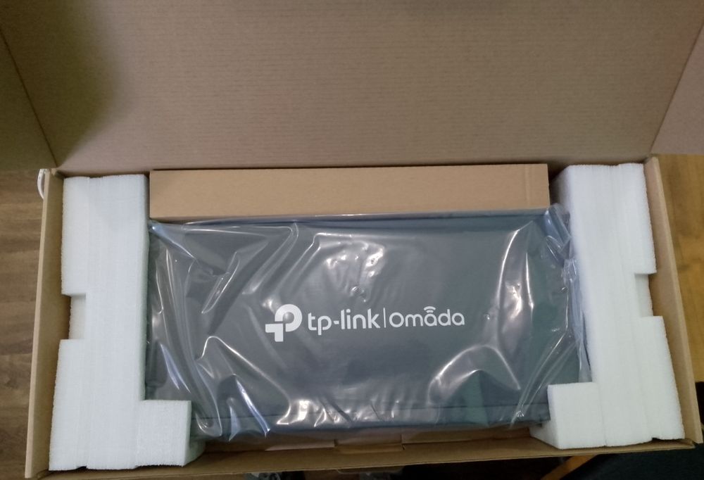 Коммутатор TP-LINK TL-SG3428