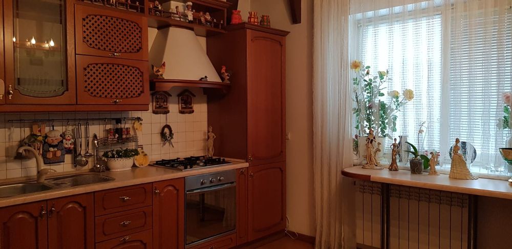 "КОТЕДЖ", БАЛКА!, 9 соток! Євро, меблі!