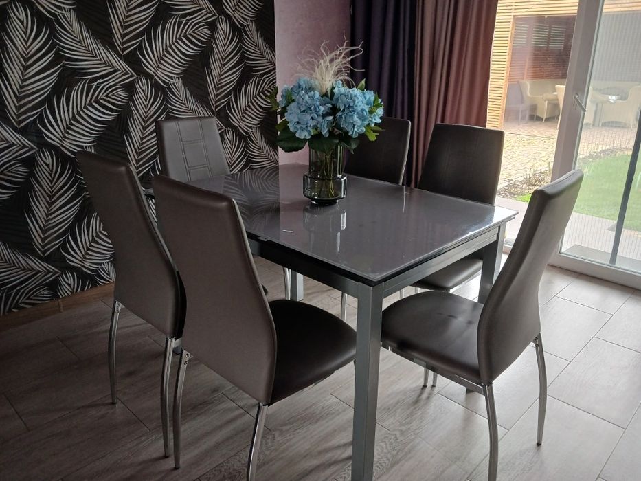 Кухонный стол +стулья