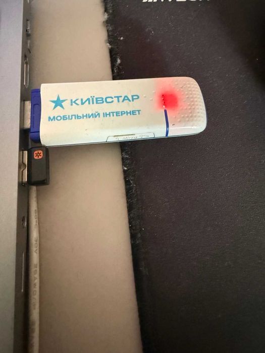 3G модем ZTE MF100 (Київстар) — робочий, зі слотом microSD