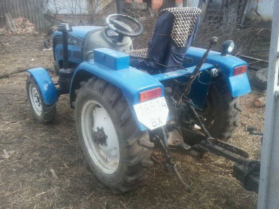 Трактор ДТЗ 244.4