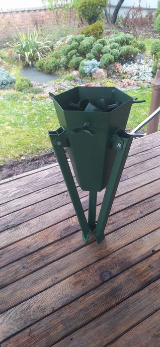 Підставка для ялинки великої і малої. Подставка для ёлки.