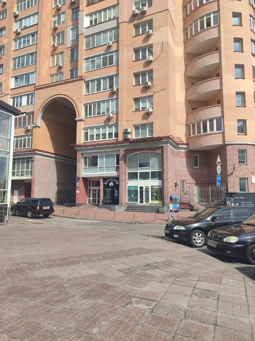 Без %. Продаж ШИКАРНОЇ 1-ї кв на ОБОЛОНІ. Вул. Івасюка 4. 2 поверх.