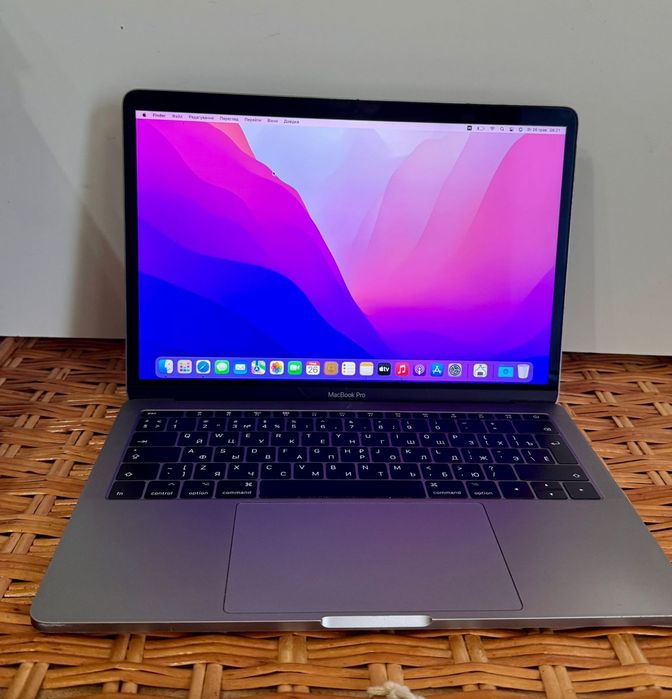 MacBook Pro 13 3 в хорошем состоянии макбук
