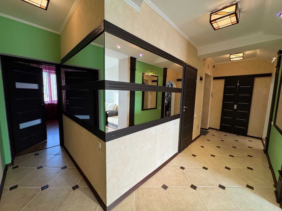 Продаж 3-х кімнатної квартири, новобуд, біля ринку, м. Трускавець!