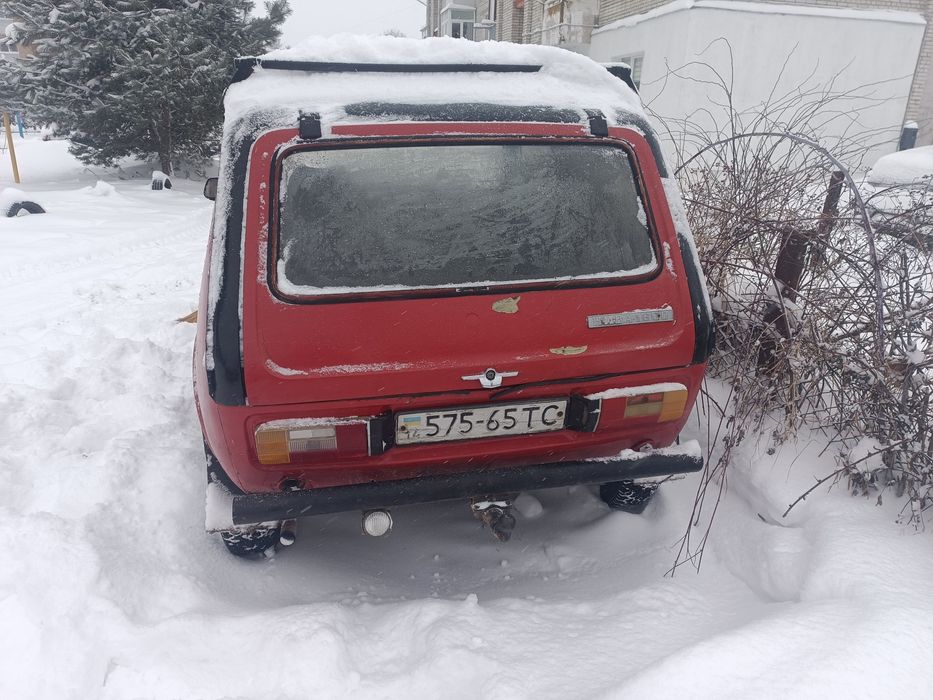 Продам ниву стан добрий КПП тоже