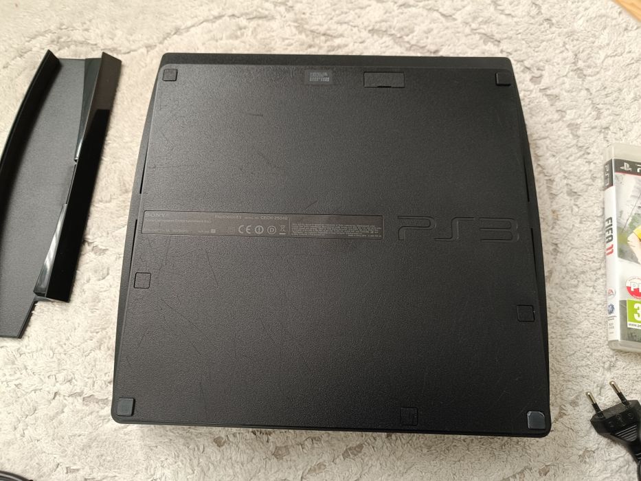 Sony PlayStation 3 Slim, PS3Slim, CECH-2504B, 320GB, 2 pady, okablowanie