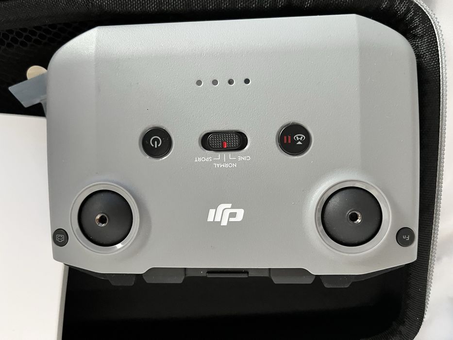 Dron DJI Mini 2 komplet sklepowy. Dwie baterie