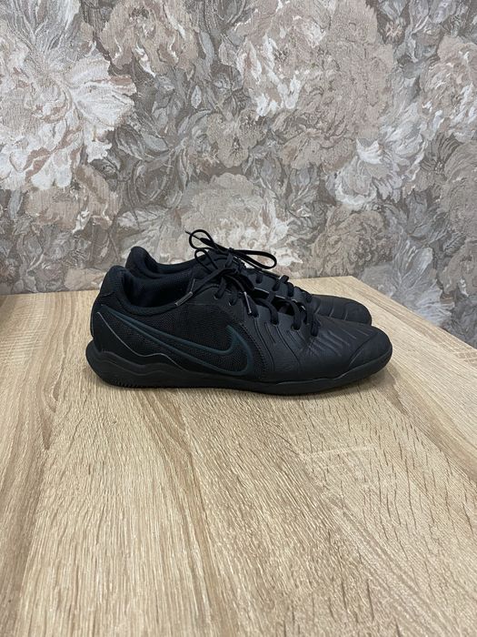 Nike футзалки  копачки бампи кеди кросівки