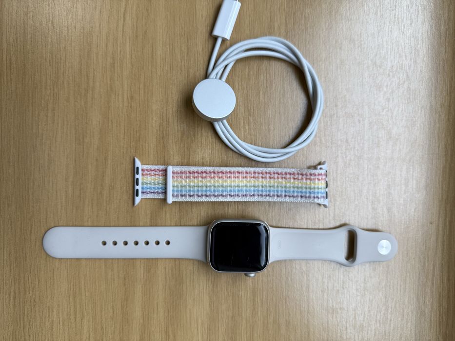 Apple Watch Series 7 (GPS + Cellular) z aluminium  A2476 stan idealny