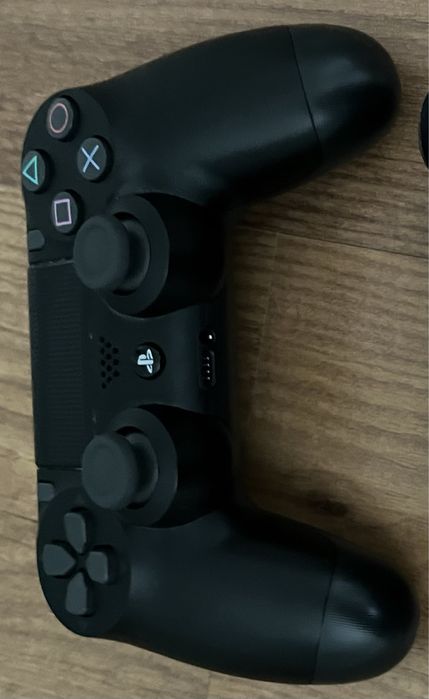 Playstation 4 Pro 1Tb + 1 Dualshock + Gran Turismo