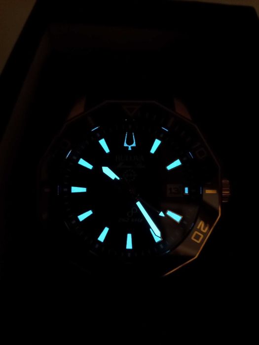 Bulova Precisionist Marine Star 98B421 точность колебаний 262, сапфир
