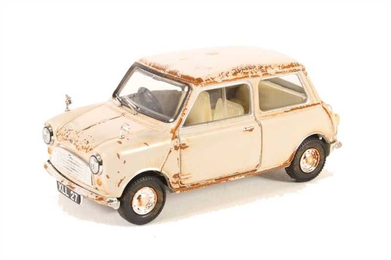 Vanguards Austin Mini 1/43