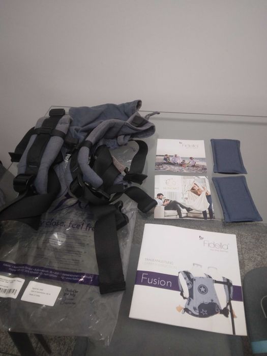 Mochila Evolutiva FIDELLA - Modelo Fusion Full Buckle Baby Carrier