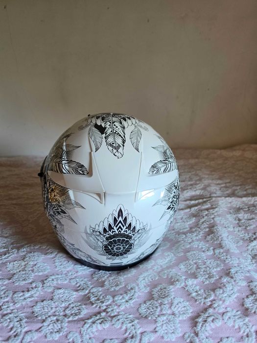 Capacete praticamente novo