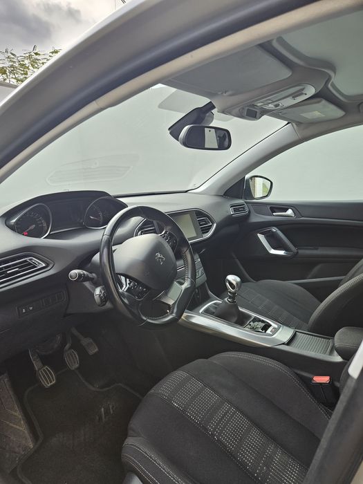 Peugeot 308 SW - 2015