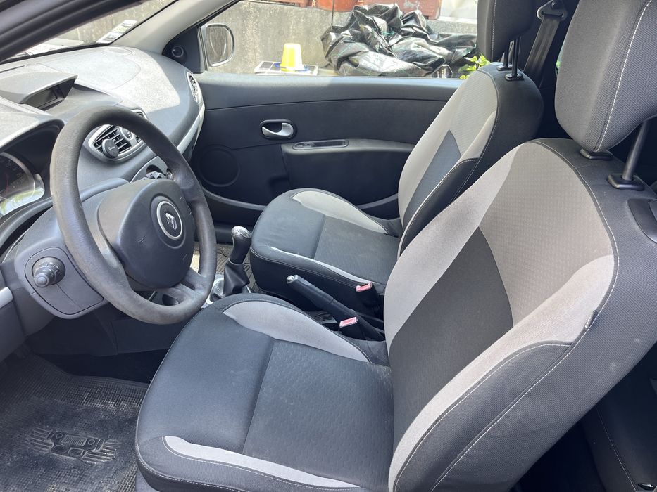 Renault Clio — fotografia 6