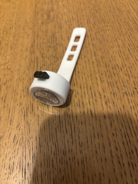 Lampka rowerowa przednia bateryjna