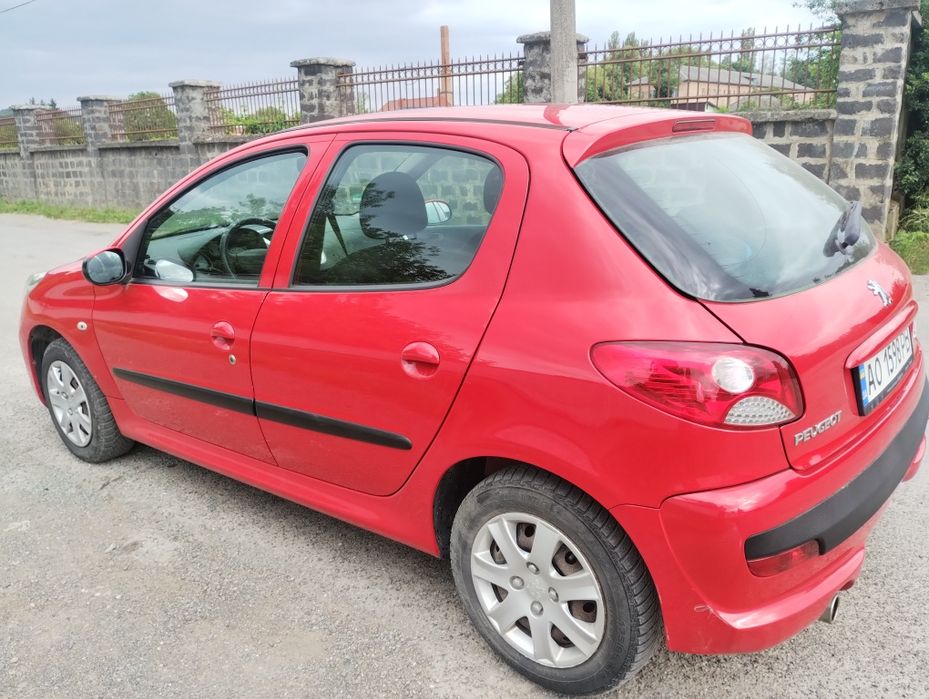 Продається Peugeot 206+ 1.4i