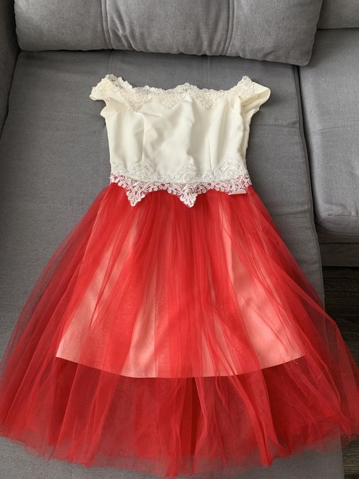 Плаття на урочисту подію