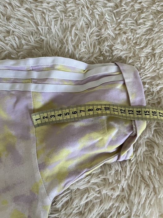 Топ adidas трендовий тайдай