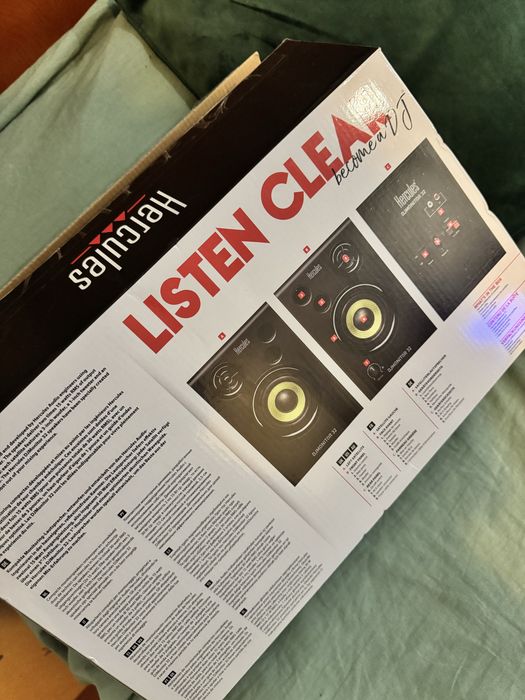 Conjunto DJ - Pioneer DJ DDJ-REV1, Audio-Technica ATH-M20x, Hercules DJMonitor 32
