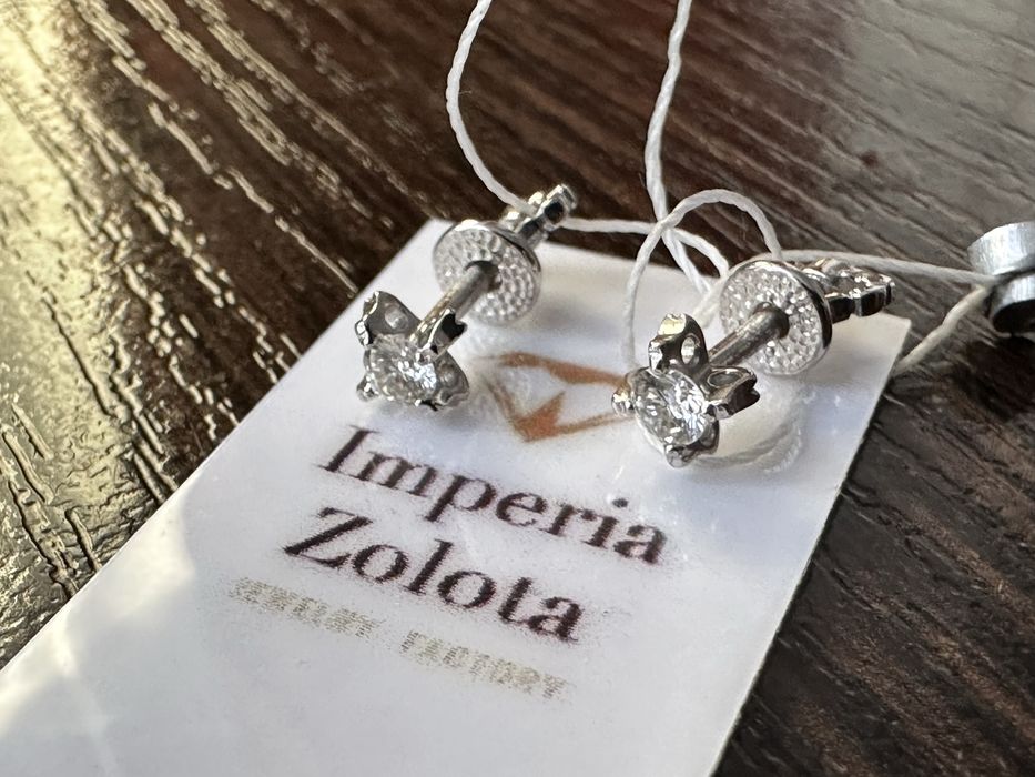 Золотые серьги пусеты с бриллиантами 585 проба акция распродажа