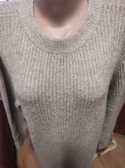 Платье-свитер из толстой пряжи