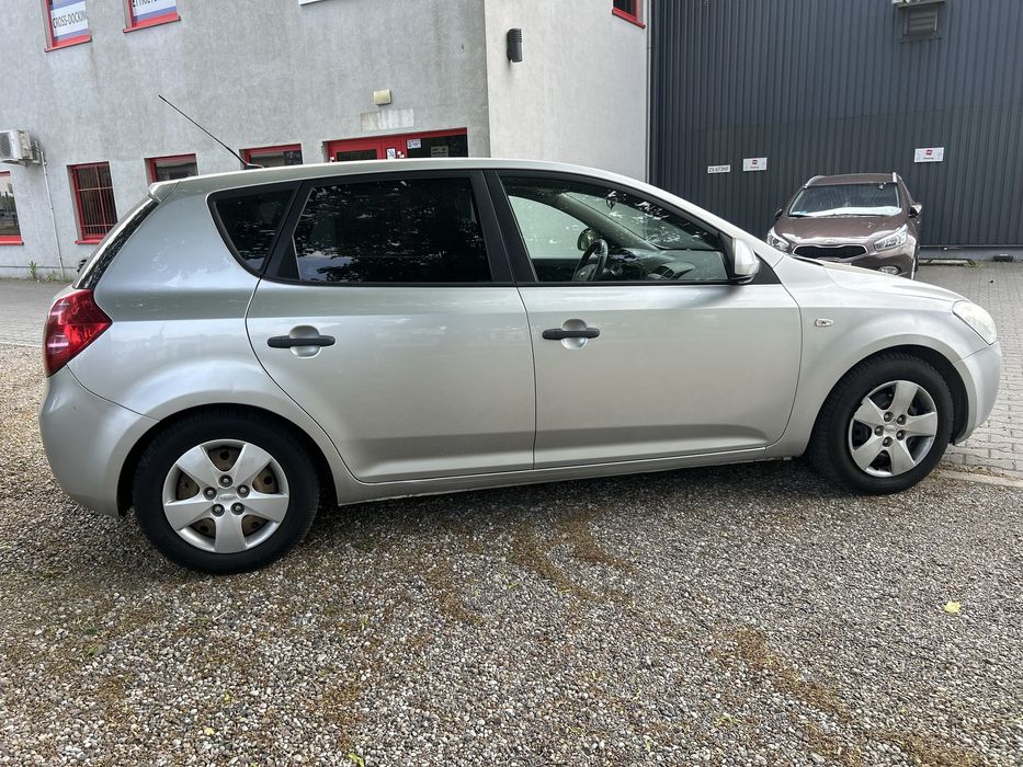 Kia Ceed 1.6 crdi 90km