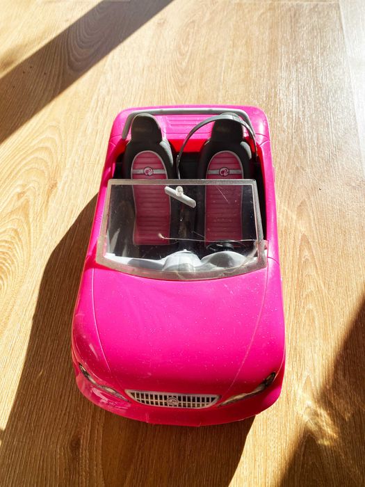 Barbie Descapotável rosa com 2 lugares