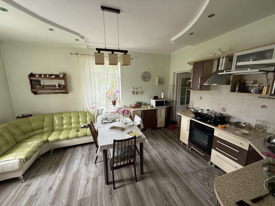 Продається будинок в Квасилові на 25 сотих землі