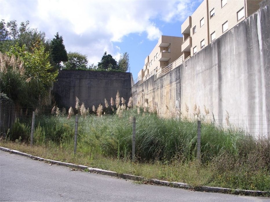 Vendo terreno para construção em Avintes-Gaia