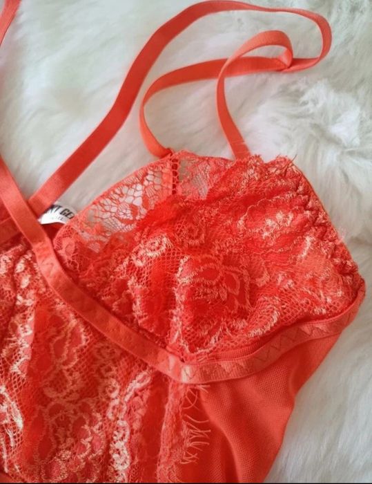 Koronkowe, odważne body XS S