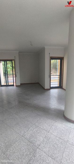 Apartamento, recuperado, para arrendamento, Braga - Nogueira, Fraiã...