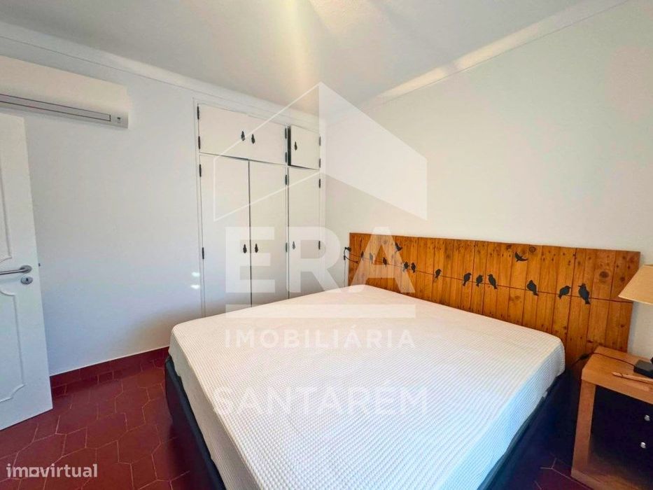 Moradia inserida num lote de 567,30 m²