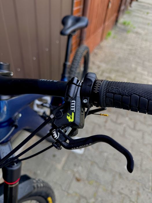 Rower elektryczny TREK FUEL EXe 9.8 GX AXS