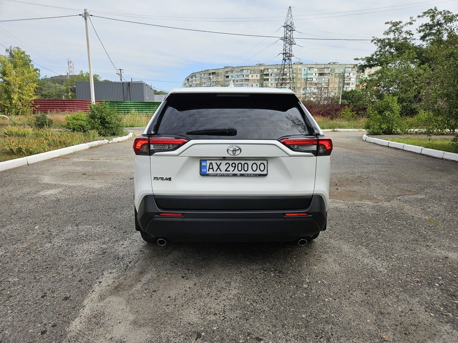 Продам RAV 4, 2021 р.  мех(6-ст)