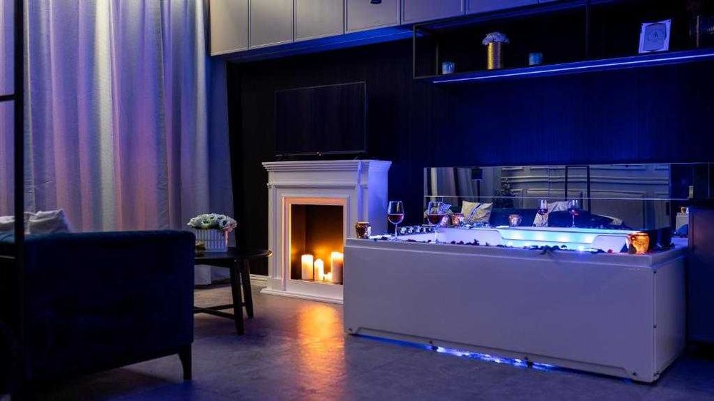 Luksusowy Apartament z Prywatnym Jacuzzi w Samym Centrum Miasta - parking, ala kominek, klimatyzacja