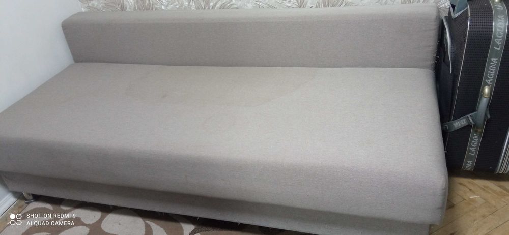 Диван розкладний.
