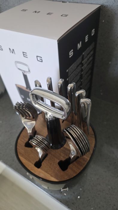 Smeg Flatware Set _ New493772086864128002