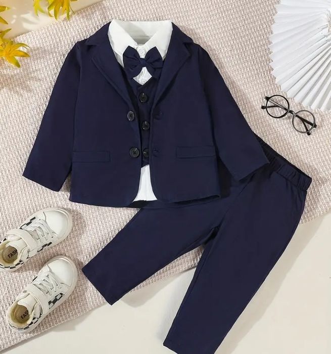 Костюми на хлопчика 1,2 роки нові