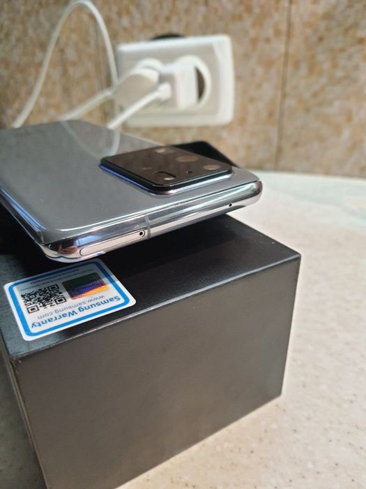 Samsung galaxy s20 ultra, состояние идеальное