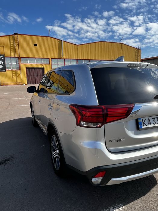 Продаж Mitsubishi Outlander 3 | 2018 | 2.4L