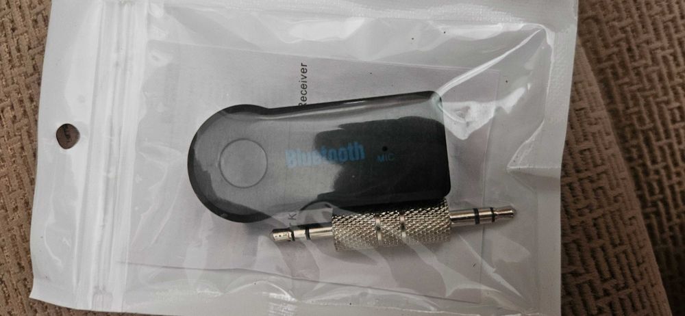 Recetor / Adaptador Bluetooth AUX 3.5mm com Mãos-Livres (Novo)