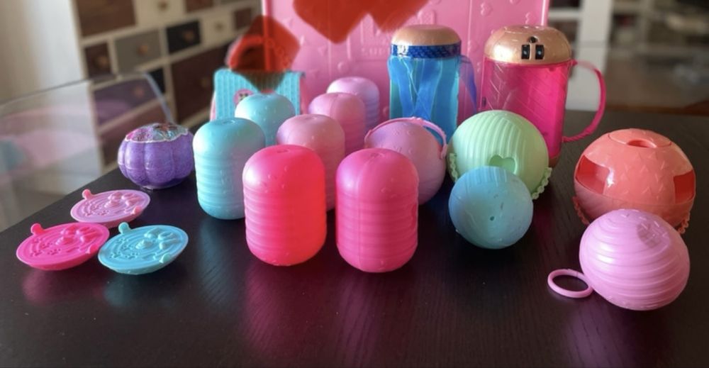 Caixas LOL (bonecas, bebés, pets vendidos à parte)