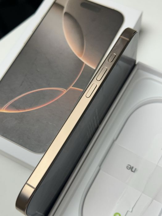 Iphone 16 Pro Desert Titanium 256 gb