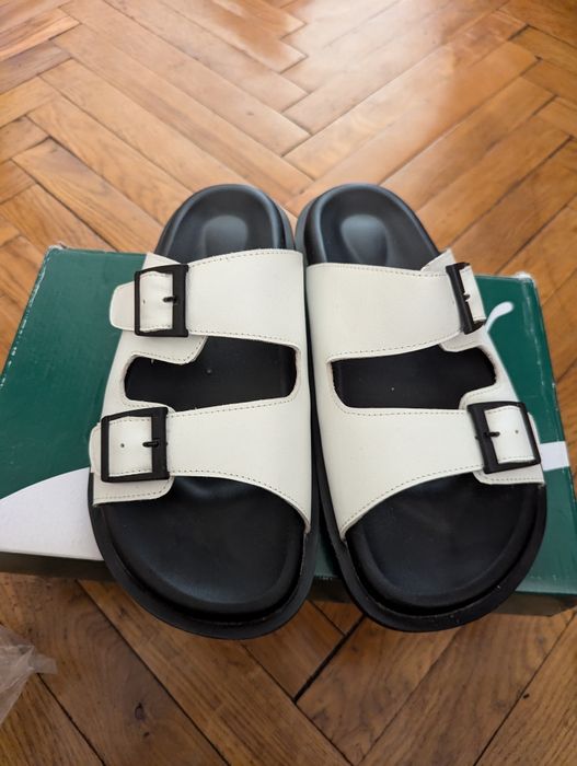 Шльопанці аля Birkenstock